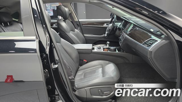Genesis G80 2017 — photo 11