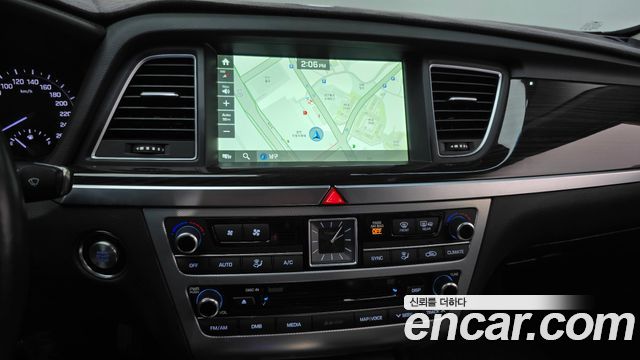 Genesis G80 2017 — photo 14
