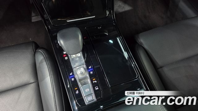 Kia K7 2020 — photo 9