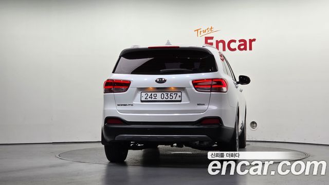 Kia Sorento 2017 — photo 4