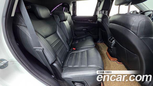 Kia Sorento 2017 — photo 19