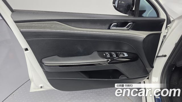 Kia K5 2024 — photo 14
