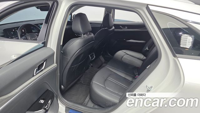 Kia K5 2024 — photo 16