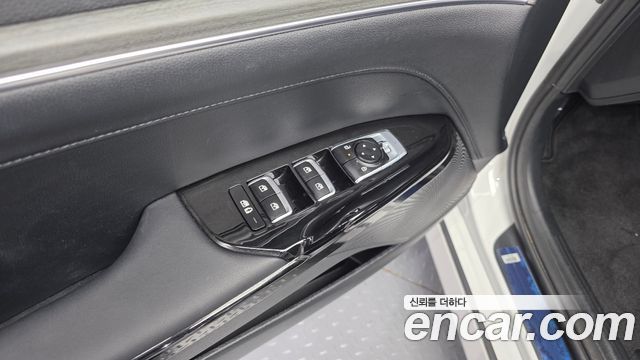 Kia K5 2024 — photo 28