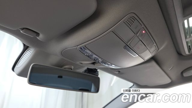 Mercedes-Benz E-Class 2020 — photo 30
