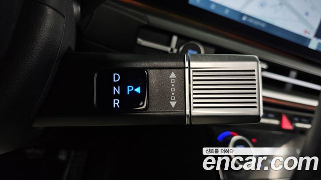 Hyundai Santafe 2024 — photo 12
