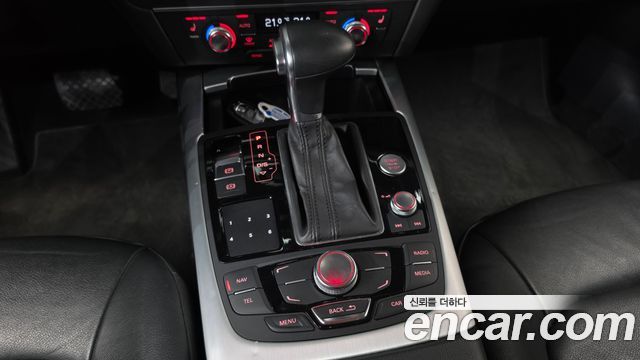 Audi A7 2012 — photo 9
