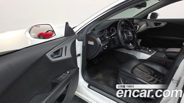 Audi A7 2012 — photo 10