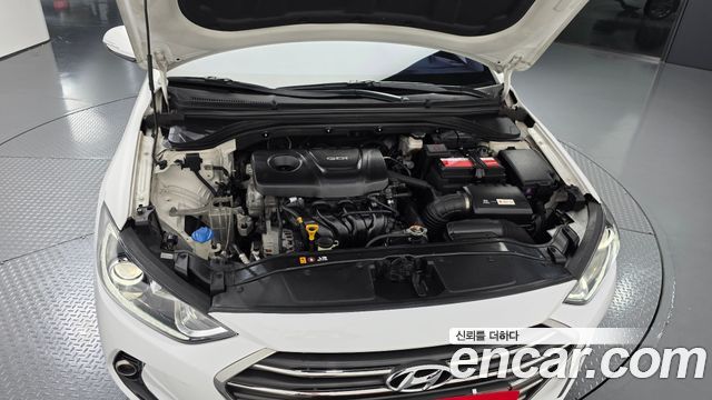 Hyundai AVANTE 2016 — photo 6