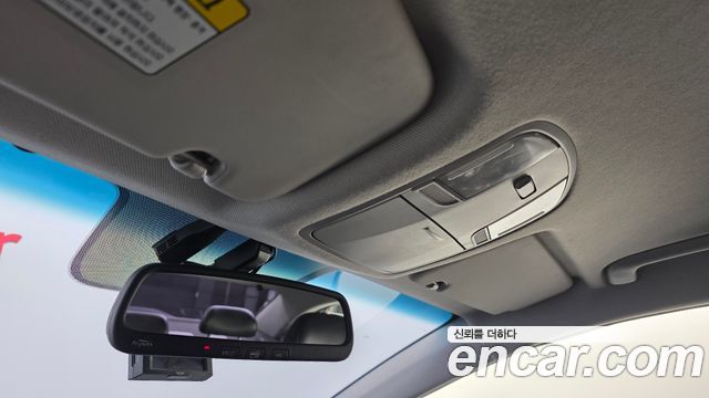 Hyundai AVANTE 2016 — photo 19