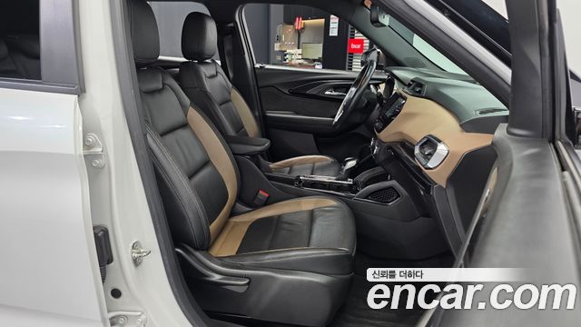 Chevrolet Korea Trailblazer 2022 — photo 17