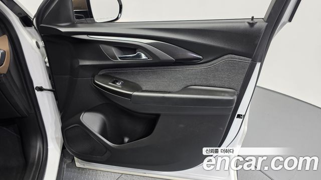 Chevrolet Korea Trailblazer 2022 — photo 15