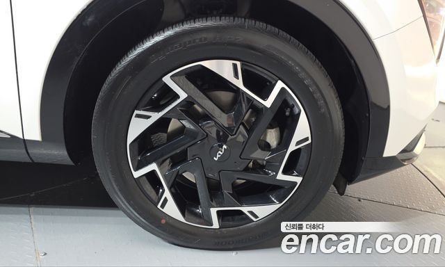 Kia Sportage 2023 — photo 7