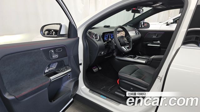 Mercedes-Benz EQA 2026 — photo 13