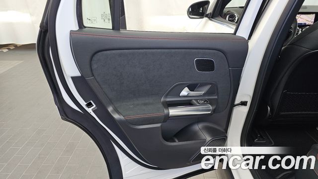 Mercedes-Benz EQA 2026 — photo 15