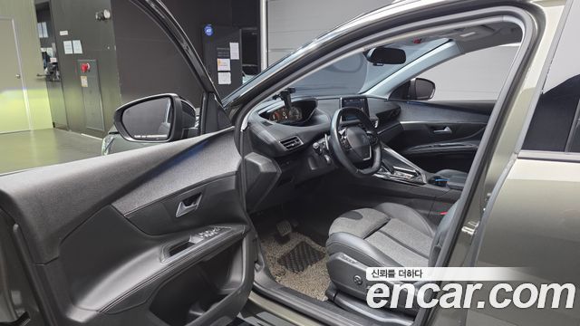 Peugeot 5008 2020 — photo 13