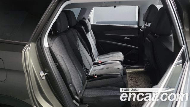 Peugeot 5008 2020 — photo 17