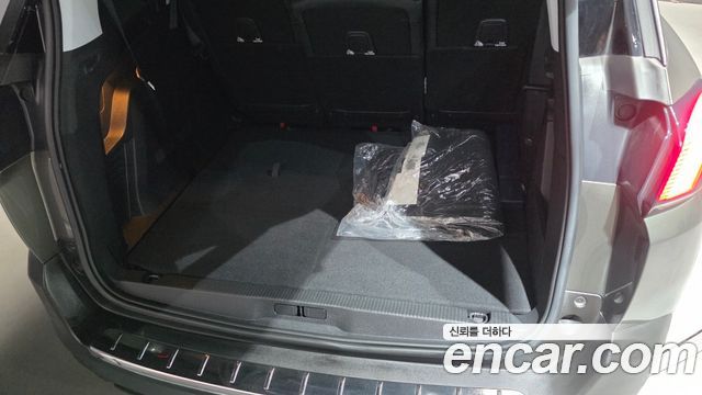 Peugeot 5008 2020 — photo 29