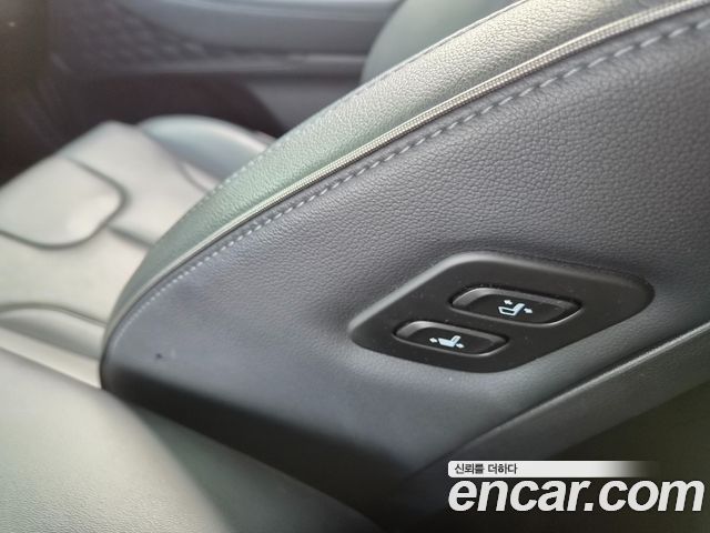 Hyundai Santafe 2021 — photo 11