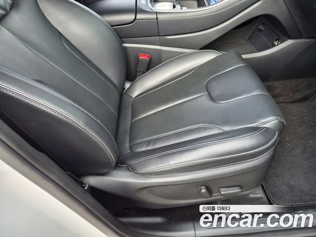 Hyundai Santafe 2021 — photo 13