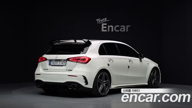 Mercedes-Benz A-Class 2020 — photo 2