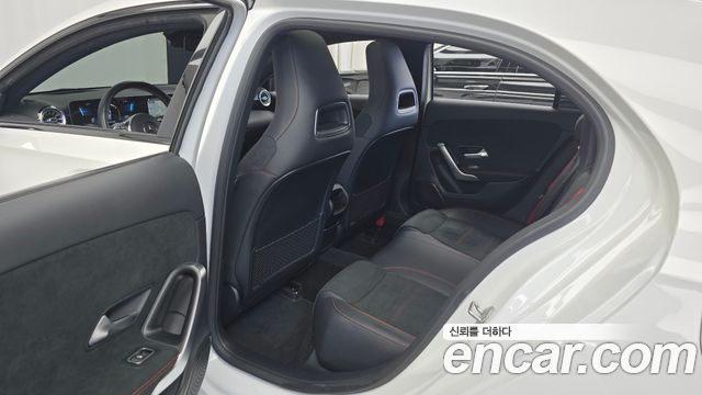 Mercedes-Benz A-Class 2020 — photo 18