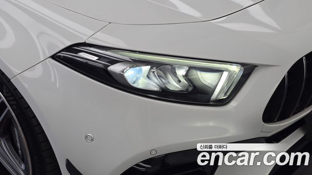 Mercedes-Benz A-Class 2020 — photo 8