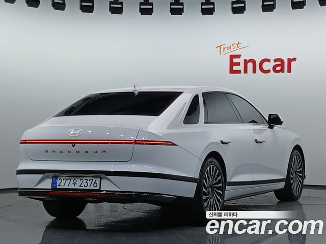 Hyundai Grandeur 2023 — photo 2