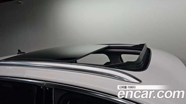 Volkswagen Touareg 2024 — photo 18