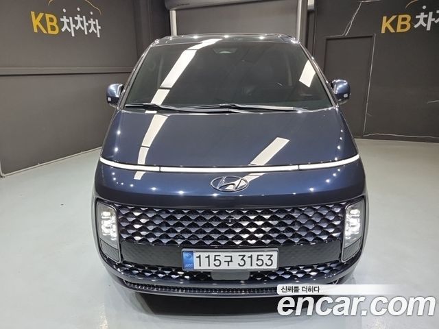 Hyundai Staria 2022 — photo 2