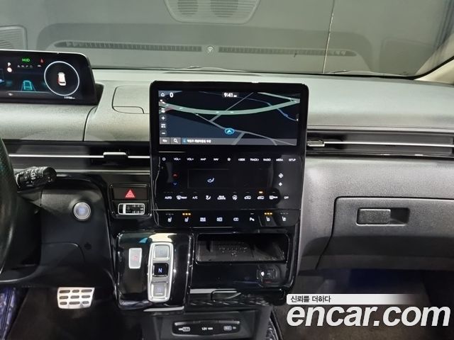 Hyundai Staria 2022 — photo 10