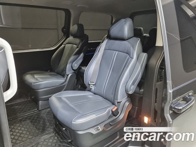 Hyundai Staria 2022 — photo 16