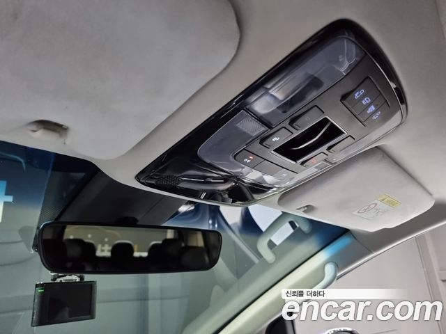 Hyundai Staria 2022 — photo 19