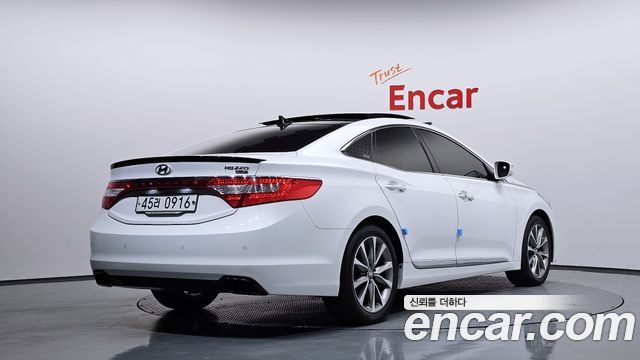 Hyundai Grandeur 2015 — photo 2