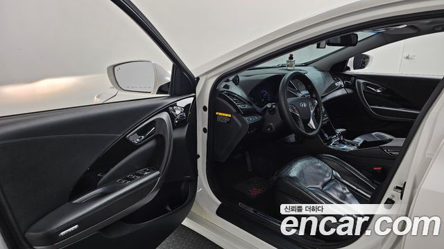Hyundai Grandeur 2015 — photo 10