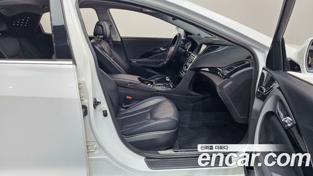Hyundai Grandeur 2015 — photo 11