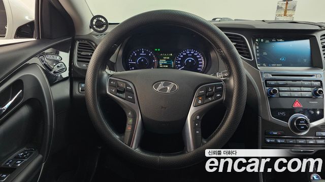 Hyundai Grandeur 2015 — photo 13