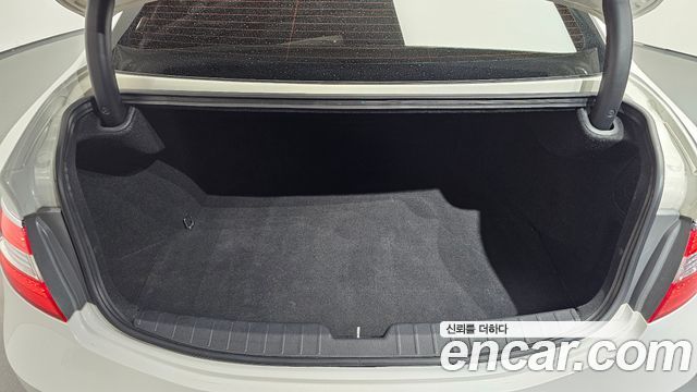 Hyundai Grandeur 2015 — photo 20