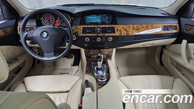 BMW 5-Series 2008 — photo 10