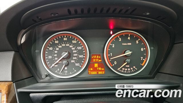 BMW 5-Series 2008 — photo 11