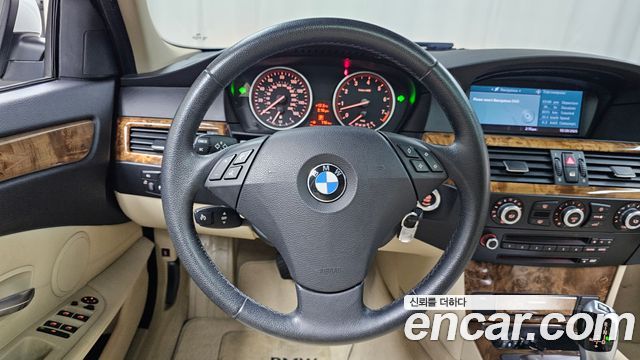 BMW 5-Series 2008 — photo 18