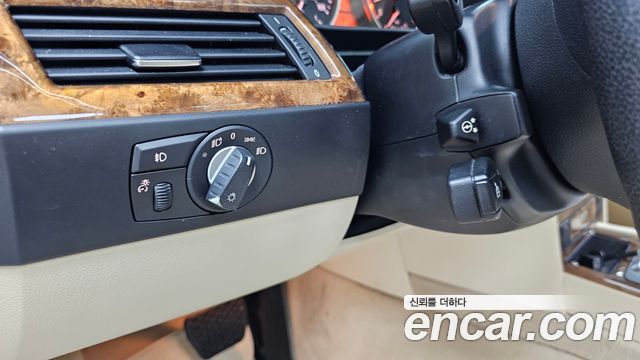 BMW 5-Series 2008 — photo 23