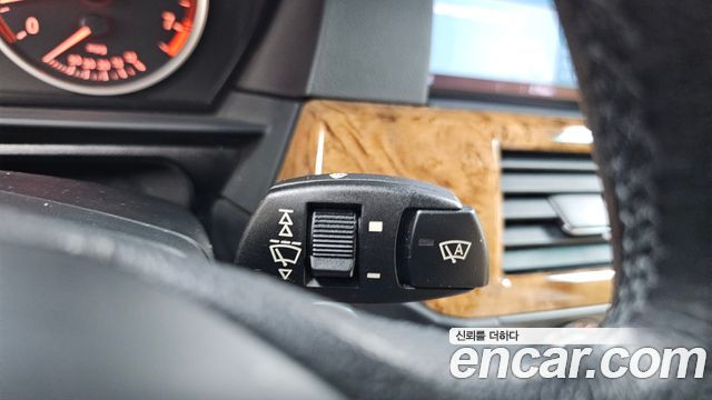 BMW 5-Series 2008 — photo 25