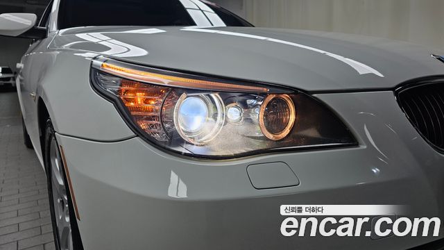 BMW 5-Series 2008 — photo 8