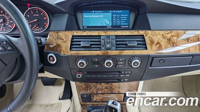 BMW 5-Series 2008 — photo 30