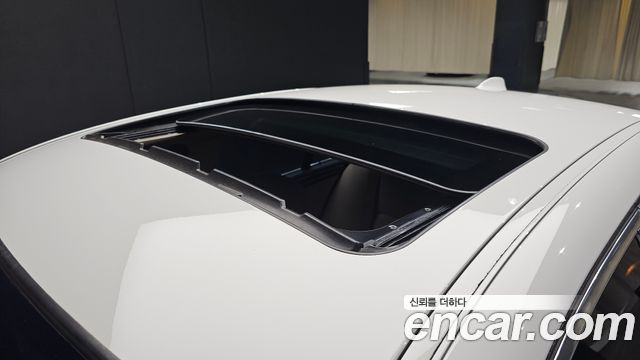 BMW 5-Series 2008 — photo 31