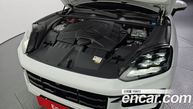 Porsche Cayenne 2024 — photo 6