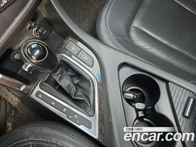 Kia K5 2011 — photo 8
