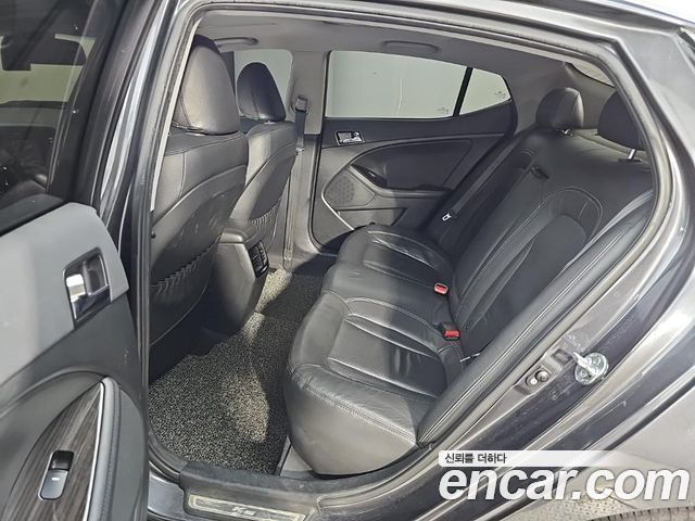 Kia K5 2011 — photo 12
