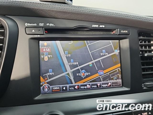 Kia K5 2011 — photo 14